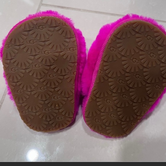 Ultra- fluffy, comfortable and easy to wear - Picture 3 of 5